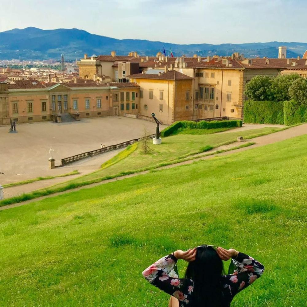 Meet your Posher, Maitri